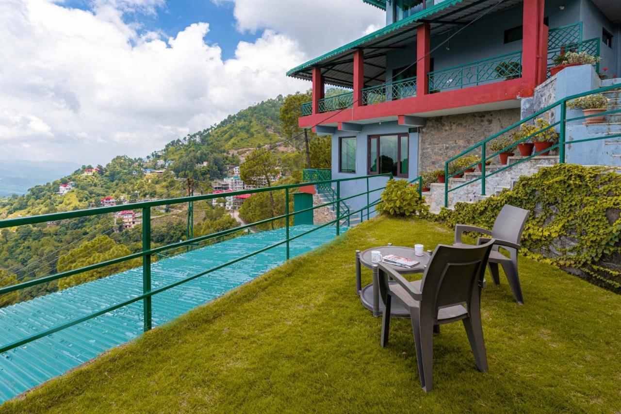 Stayvista At Cecil Cottages With Barbeque, Hill View Kasauli Bagian luar foto