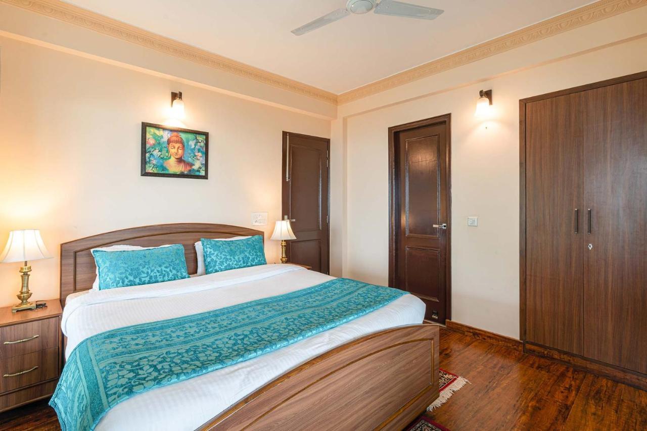 Stayvista At Cecil Cottages Hill View 8Br, 6Br, 4Br, 2Br In Barog With Barbeque Kasauli Bagian luar foto