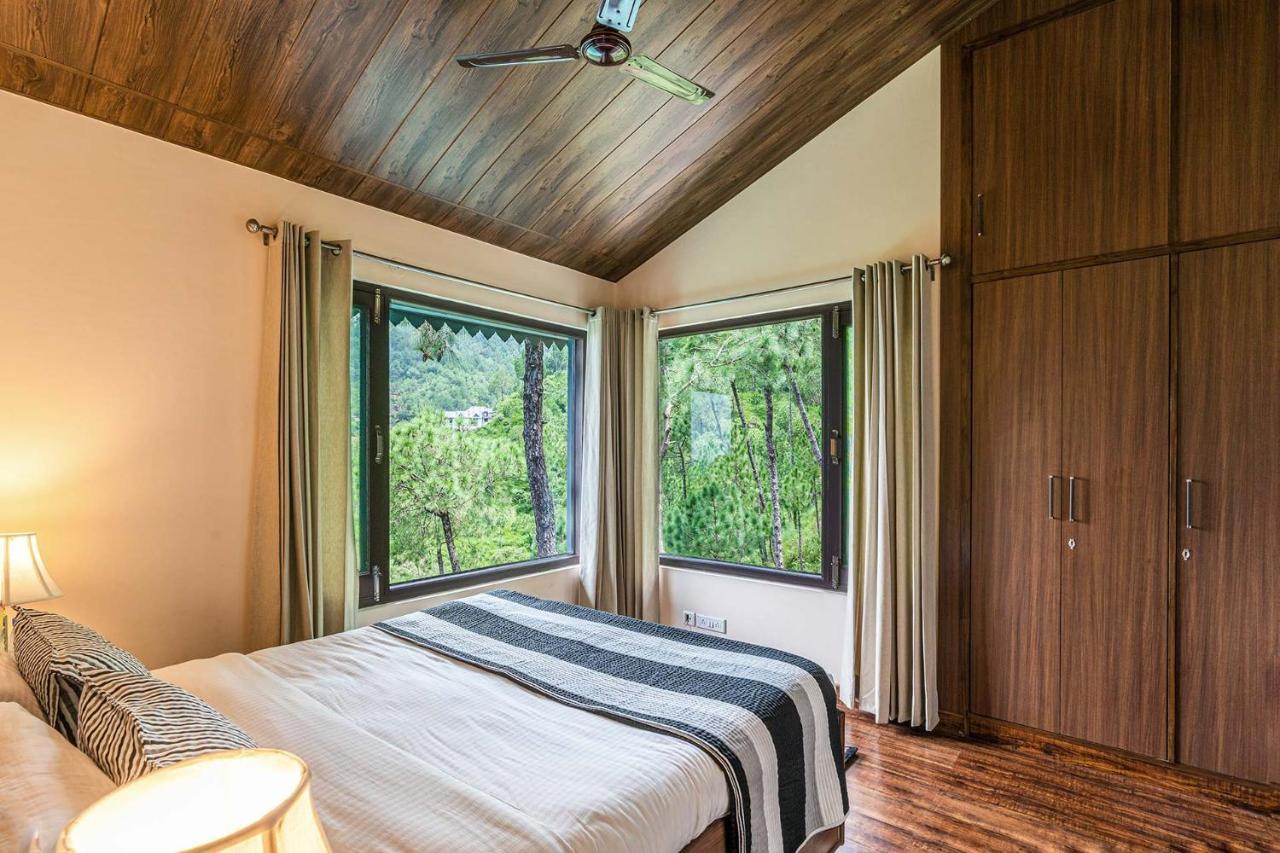 Stayvista At Cecil Cottages Hill View 8Br, 6Br, 4Br, 2Br In Barog With Barbeque Kasauli Bagian luar foto