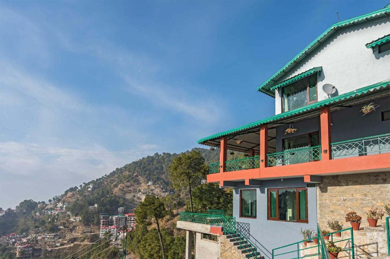Stayvista At Cecil Cottages With Barbeque, Hill View Kasauli Bagian luar foto