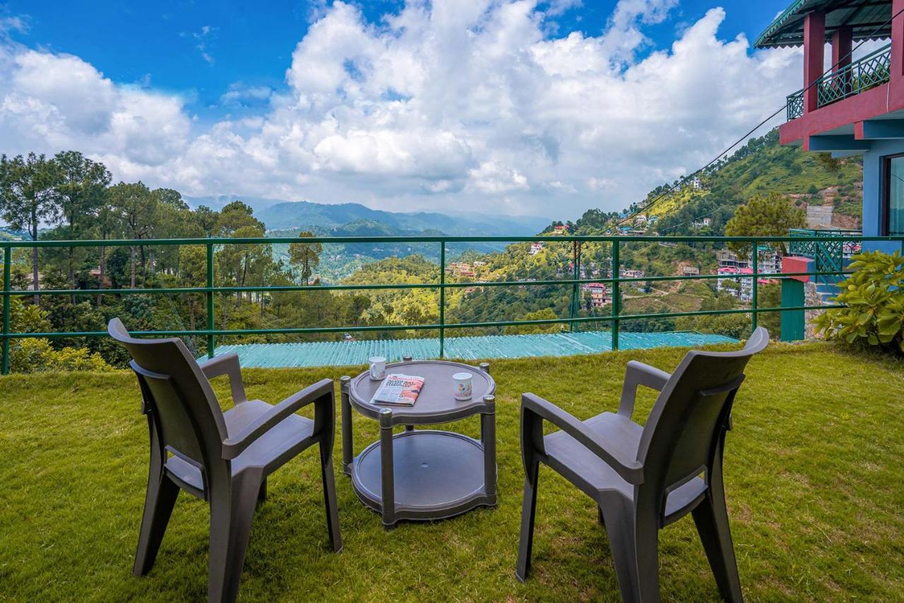 Stayvista At Cecil Cottages With Barbeque, Hill View Kasauli Bagian luar foto