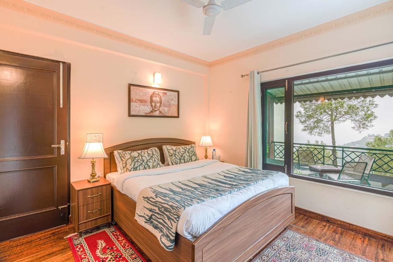 Stayvista At Cecil Cottages With Barbeque, Hill View Kasauli Bagian luar foto