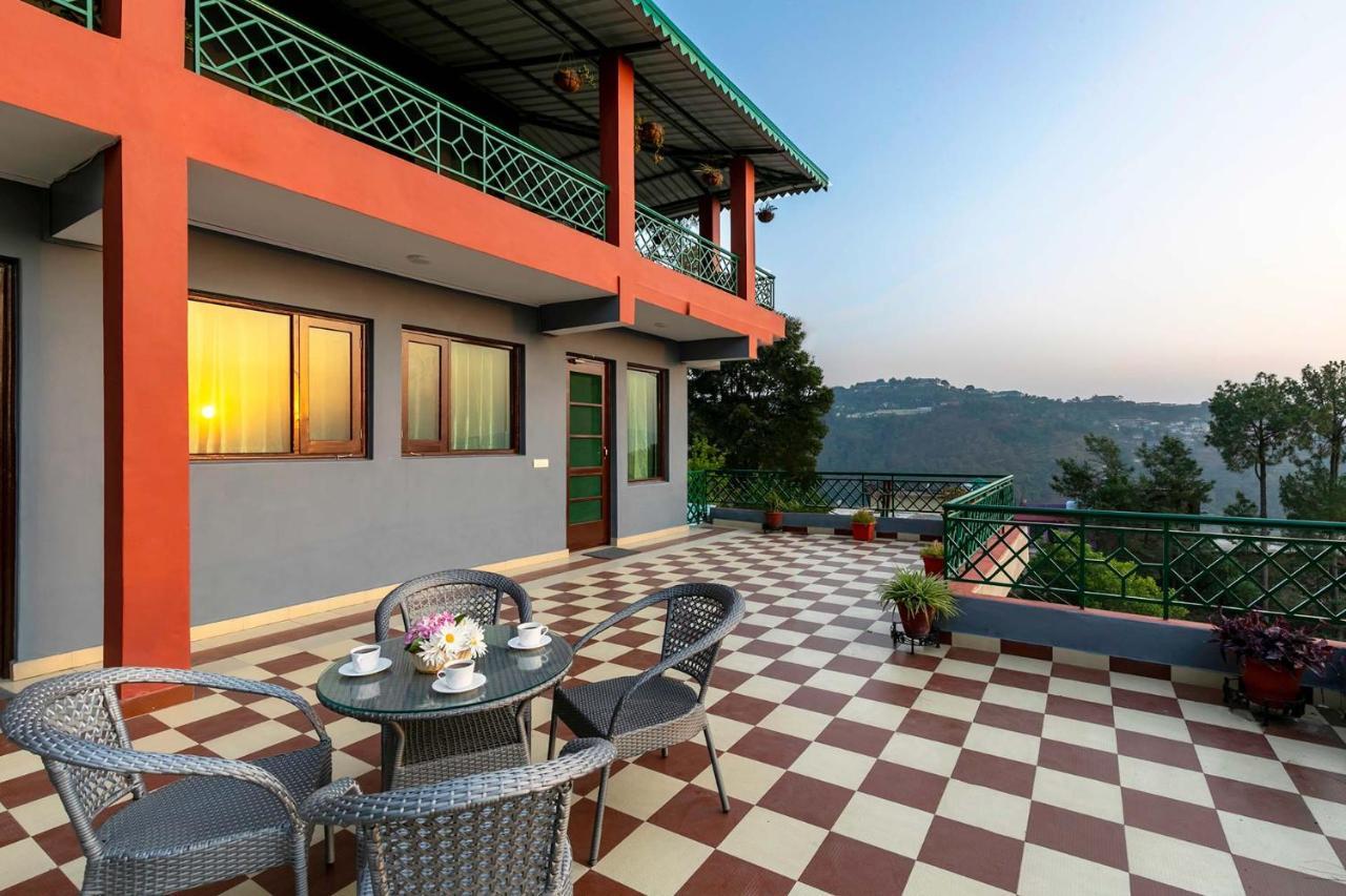 Stayvista At Cecil Cottages With Barbeque, Hill View Kasauli Bagian luar foto