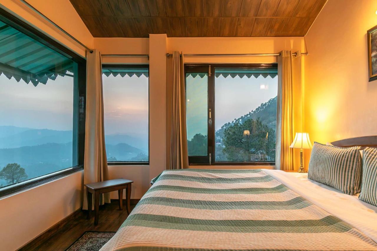Stayvista At Cecil Cottages Hill View 8Br, 6Br, 4Br, 2Br In Barog With Barbeque Kasauli Bagian luar foto