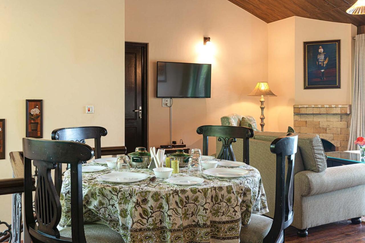 Stayvista At Cecil Cottages With Barbeque, Hill View Kasauli Bagian luar foto
