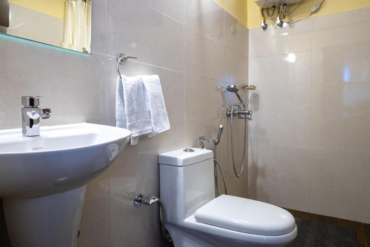 Stayvista At Cecil Cottages Hill View 8Br, 6Br, 4Br, 2Br In Barog With Barbeque Kasauli Bagian luar foto